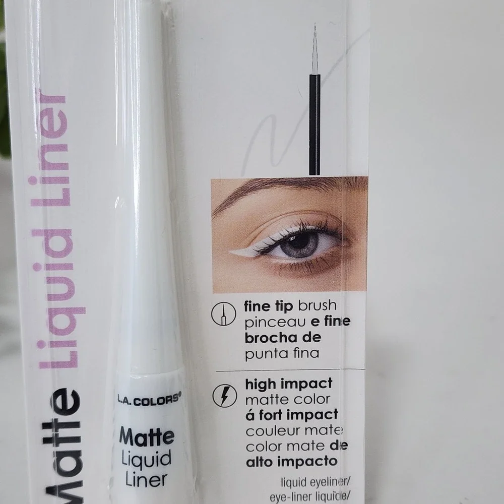 L.A. COLORS Liquid Eyeliner Matte White C62107 ~ Fine Tip Brush ~ New